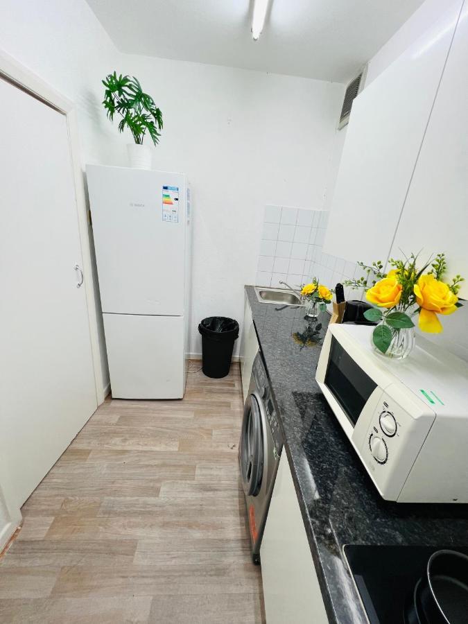 2-Bedroom Plus Living Room Flats Near Edgware Road London Eksteriør bilde